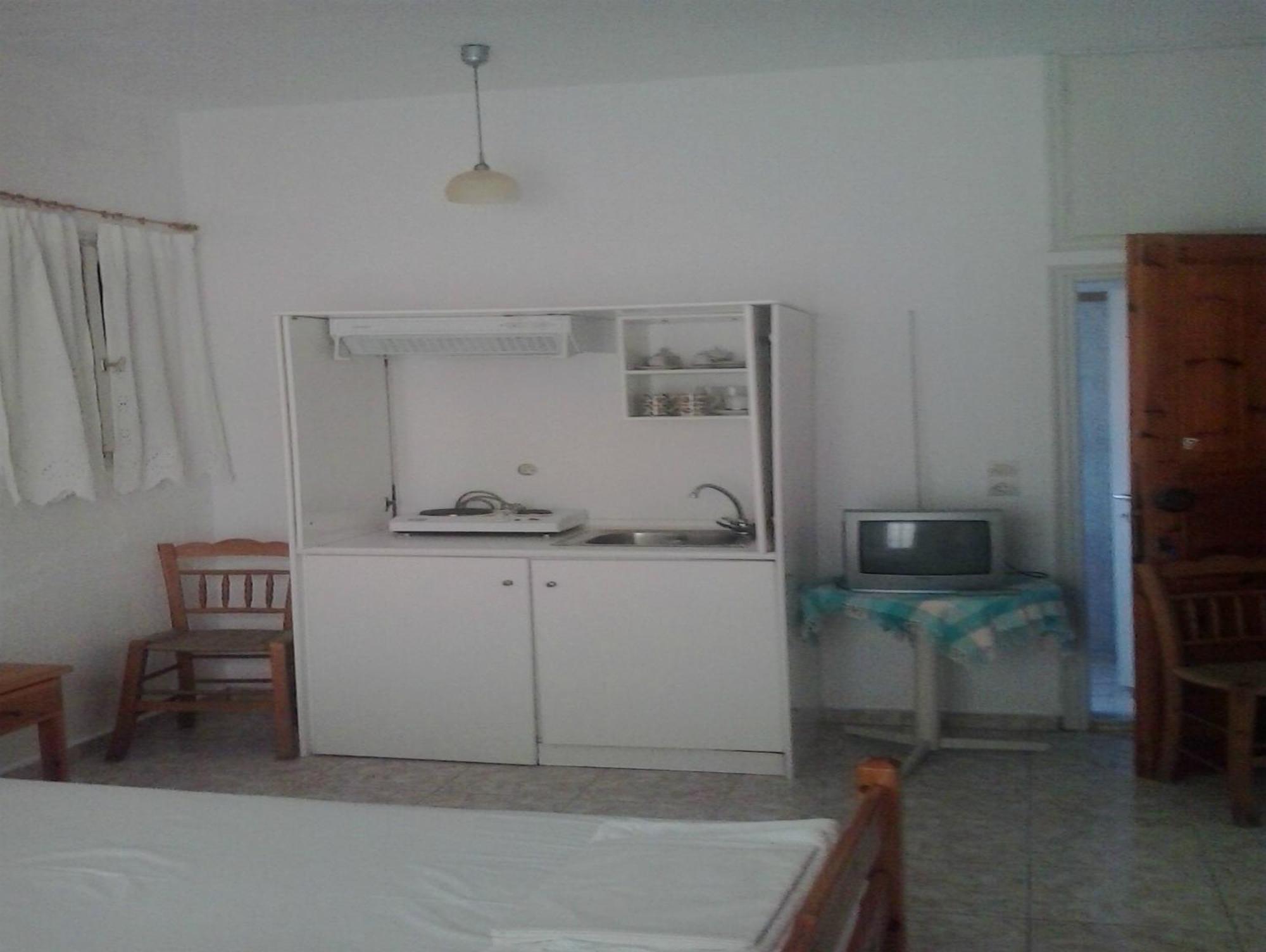 Karagiozos Studios & Apartments Bandar Skopelos Luaran gambar