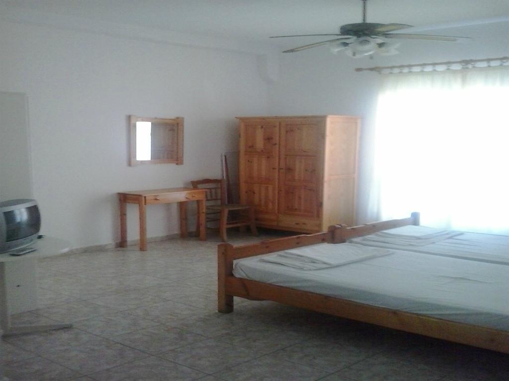 Karagiozos Studios & Apartments Bandar Skopelos Bilik gambar
