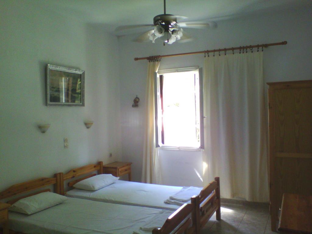 Karagiozos Studios & Apartments Bandar Skopelos Bilik gambar